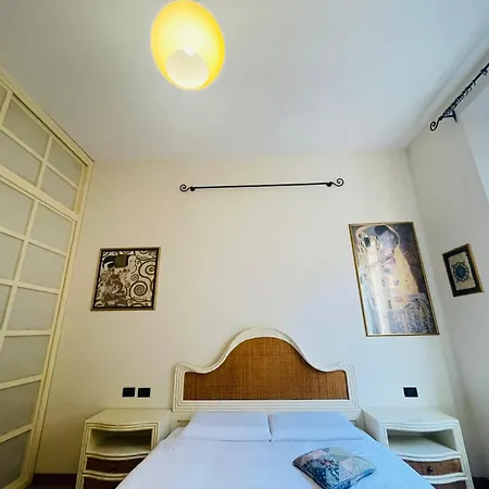 Magnolia Italian Hostings Bologna