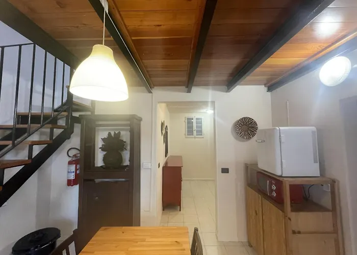 Magnolia Italian Hostings